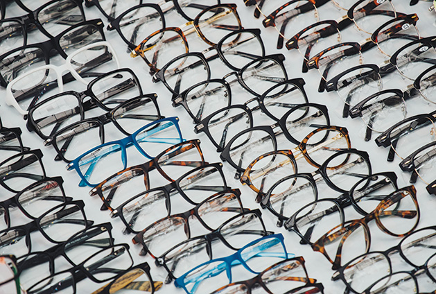 A variety of different eyeglasses.